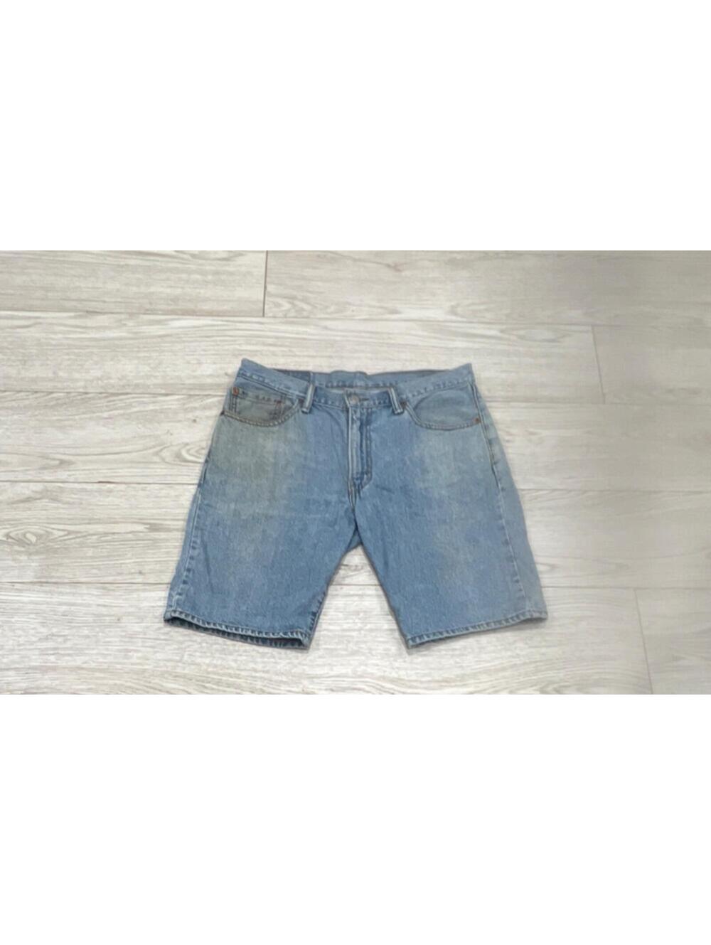 SPRING/SUMMER Levi's Men's Light Wash Blue Jean Shorts SIZE 33 $68